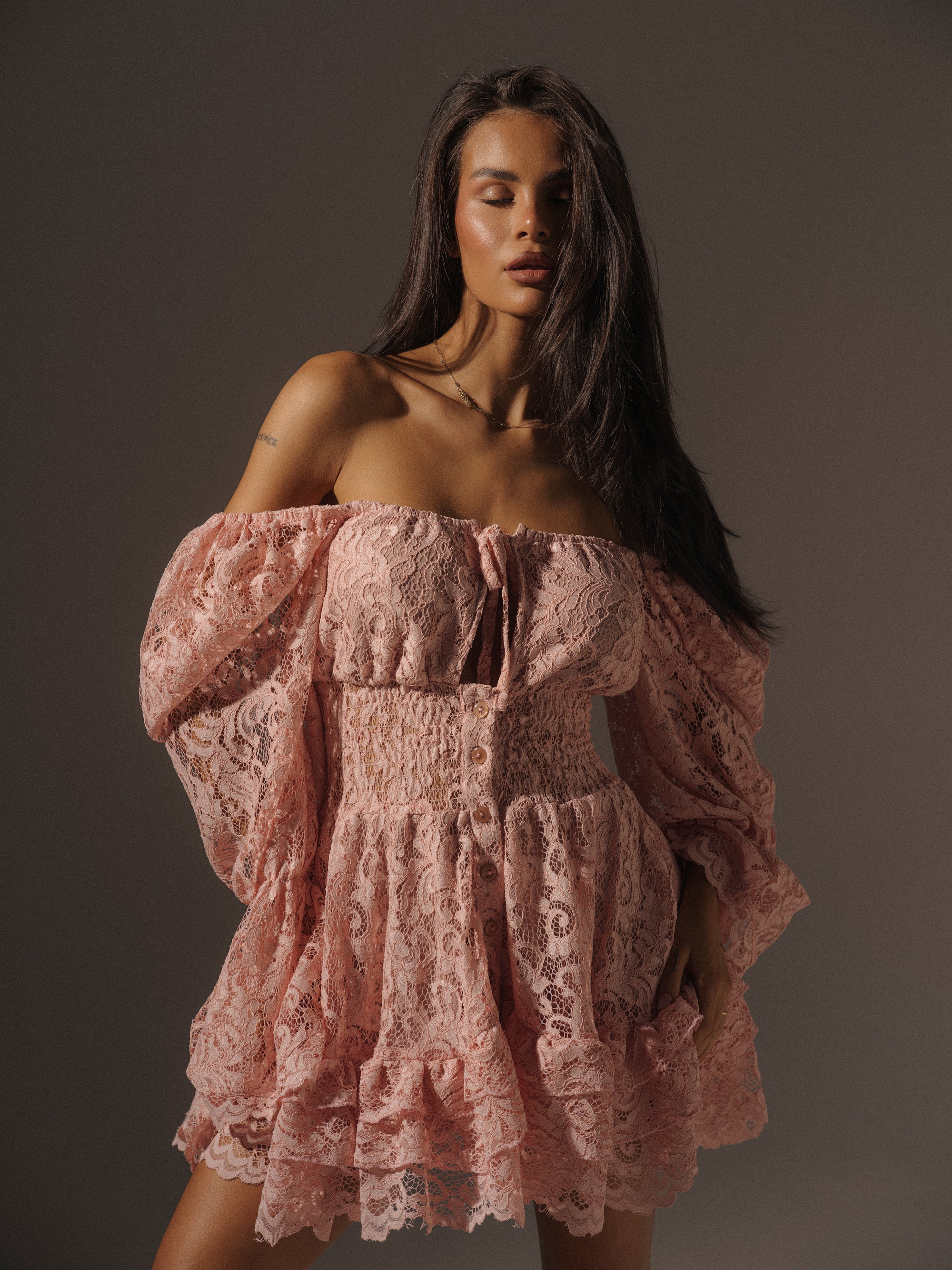 Lucy Lace Dress In Pink