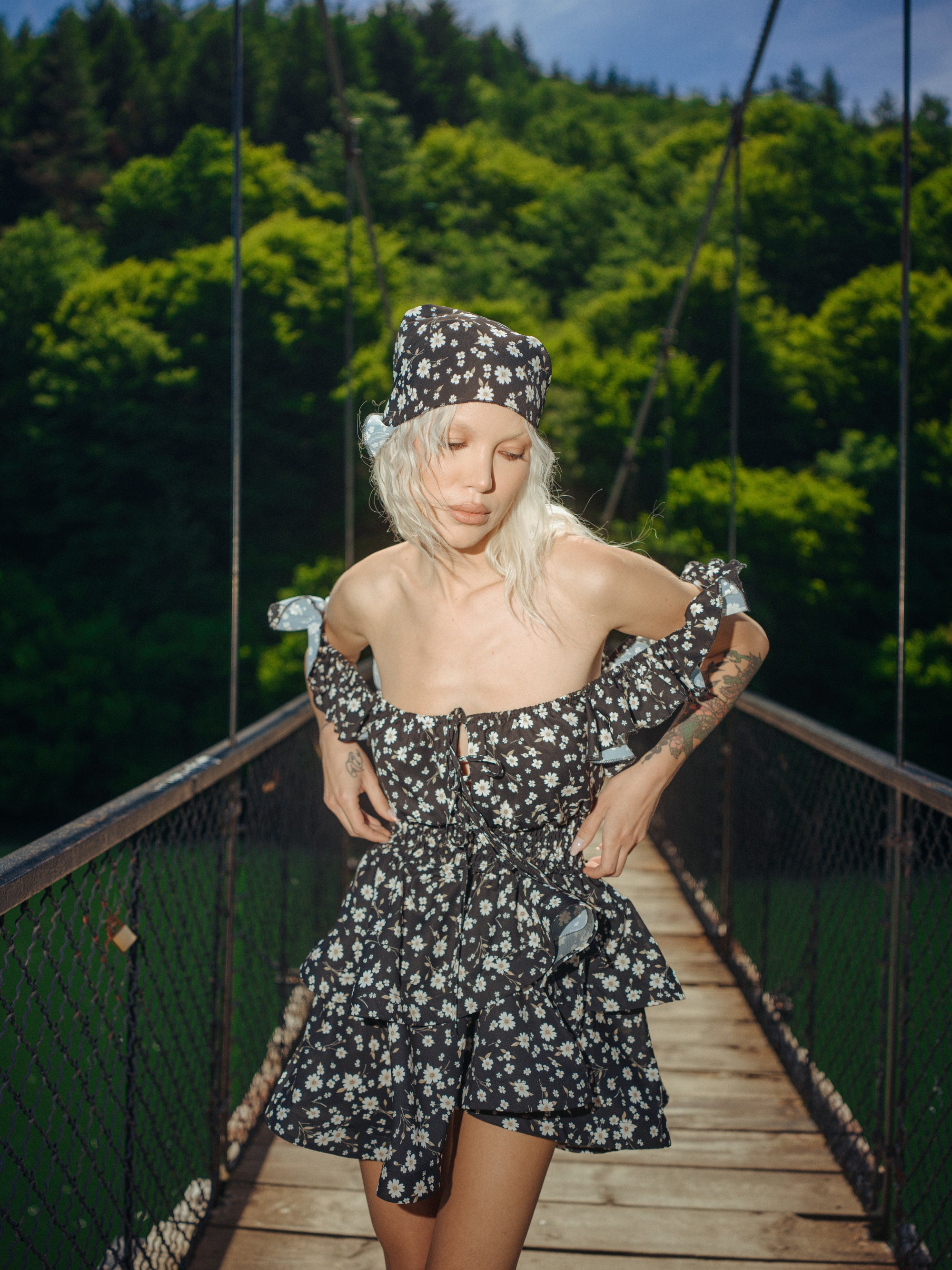 Maya Short Dress In Flowers