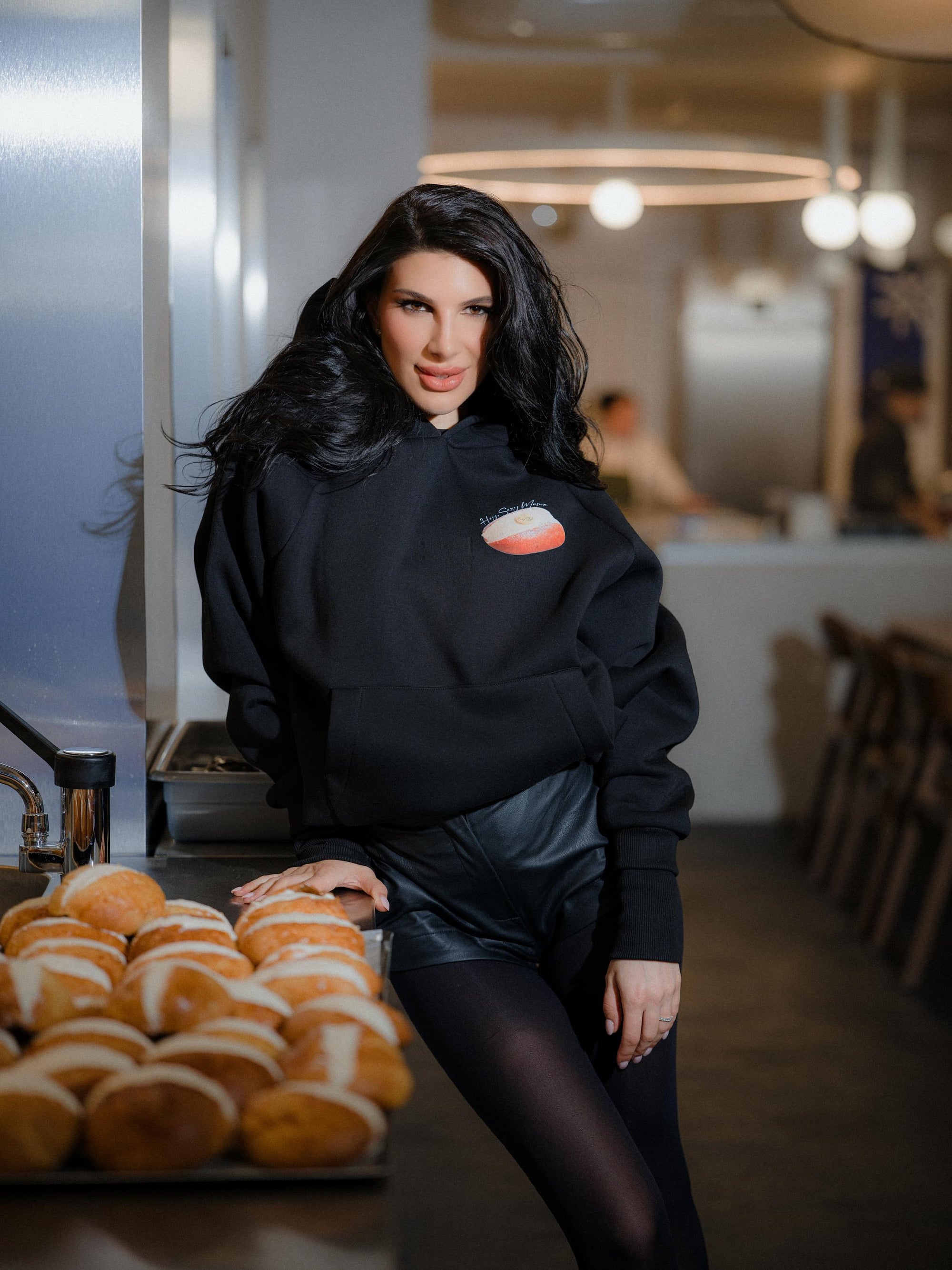 Sweatshirt with dessert